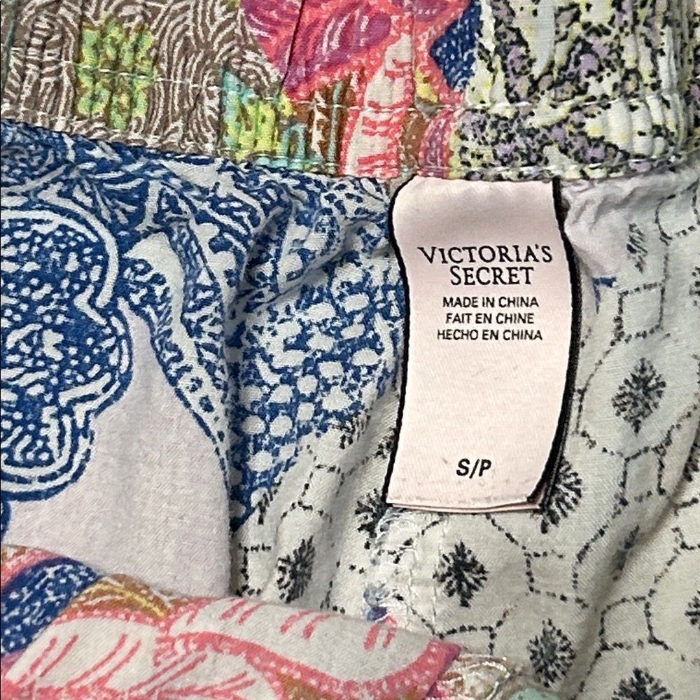 Victoria’s Secret Patchwork Print Pajama Sleep Shorts w Pockets Sz Small - Picture 2 of 7